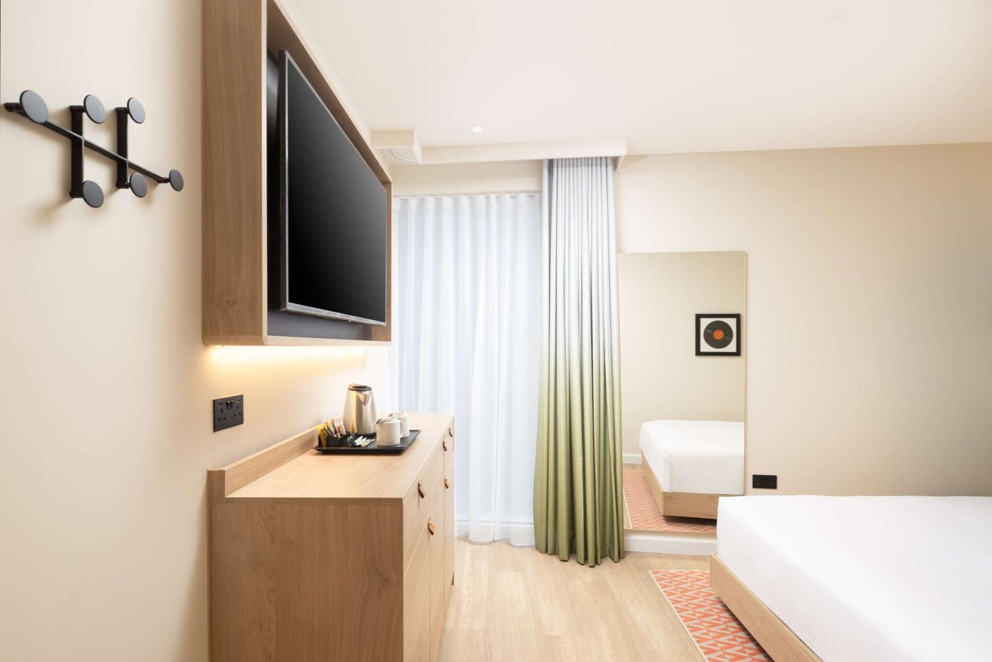 Hampton By Hilton London Old Street Hotel Bagian luar foto